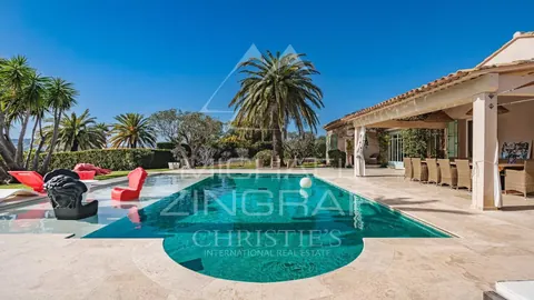 Provencal Villa Panoramic View swimming pool, wine cellar 8 bedrooms in Saint Tropez search for sale For Super Rich