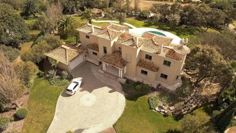 Luxury Villa Panoramic View Cinema, 4 bedrooms in Loulé Used for sale For Super Rich
