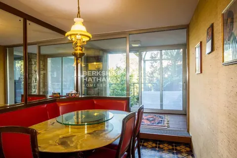 Elegant Villa Mountain View Lake View, 7 bedrooms in Campione d'Italia value for sale For Super Rich