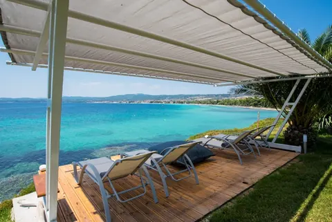 Elegant Villa Beach Front 10 meters from your doorstep, 5 bedrooms in Halkidiki photos for sale For Super Rich
