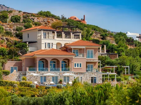 Premium Villa Panoramic View, 3-minute walk from the private beach, 6 bedrooms in Crete HPS4179 for sale For Super Rich