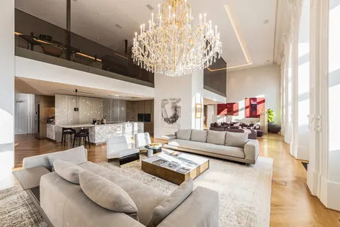 Luxury Villa Panoramic View 19th district, 6 bedrooms in Vienna 2625 for sale For Super Rich