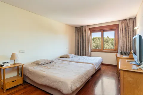 Elegant Villa Panoramic View heated outdoor pool, 5 bedrooms in Porto ads for sale For Super Rich
