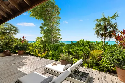 Luxury Villa Beach Front Lucky House, 3 bedrooms in Parrot Cay Classified ads for sale For Super Rich