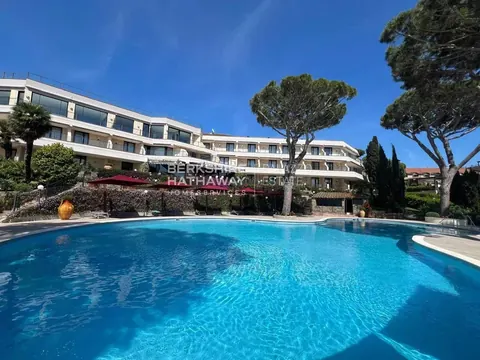 Luxury Hotel 5-star resort, panoramic sea views, 41 bedrooms in Castiglione della Pescaia ITO2916 for sale For Super Rich