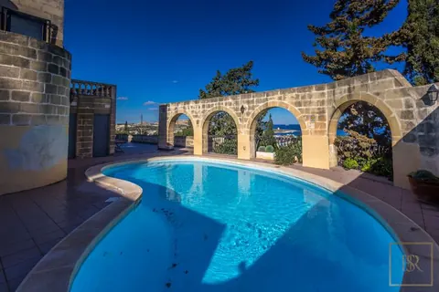 Contemporary  Villa Panoramic View Sea View, 4 bedrooms in Bahar MLH 1000659 for sale For Super Rich