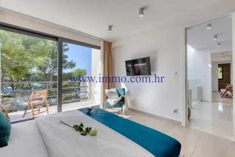 Elegant Villa Seafront gorgeous sea views, 3 bedrooms in Primosten photos for sale For Super Rich