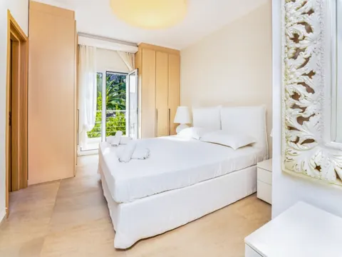 Elegant Villa Beach Front,  Mediterranean view, 6 bedrooms in Halkidiki value for sale For Super Rich
