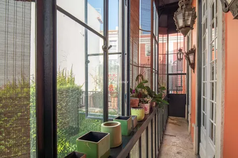 Century Apartment Palácio Mello Historic 1789, 5 bedrooms in Lisbon exclusive for sale For Super Rich