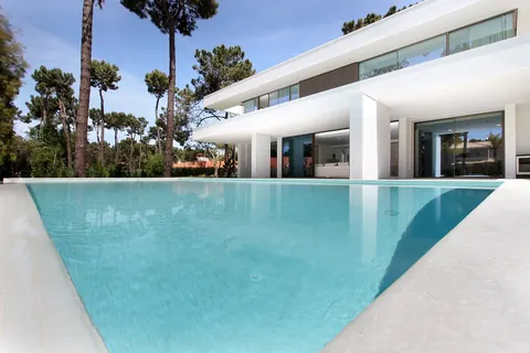 Design Villa SAINT-TROPEZ near two golf courses, 6 bedrooms in Almada Aroira available for sale For Super Rich
