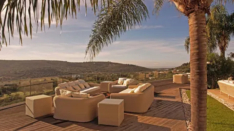 Luxury Villa Sea View Tennis court, 5 bedrooms in Loulé price for sale For Super Rich
