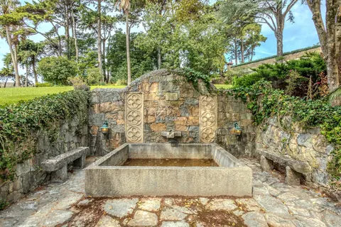Luxury House swimming pool jacuzzi, sauna, 8 bedrooms in Cascais photos for sale For Super Rich