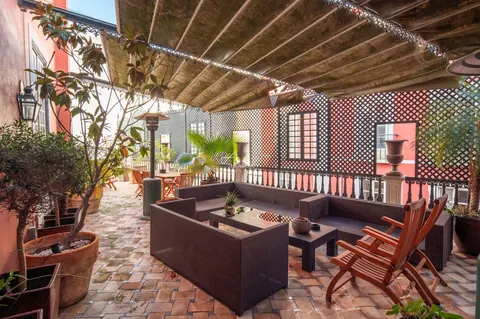 Century Apartment Palácio Mello Historic 1789, 5 bedrooms in Lisbon prix for sale For Super Rich