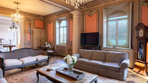 Premium Villa breathtaking views of the Lombard shore Terrace overlooking the lake, 12 bedrooms in Oggebbio best for sale For Super Rich