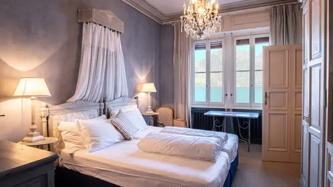 Premium Villa breathtaking views of the Lombard shore Terrace overlooking the lake, 12 bedrooms in Oggebbio Classified ads for sale For Super Rich