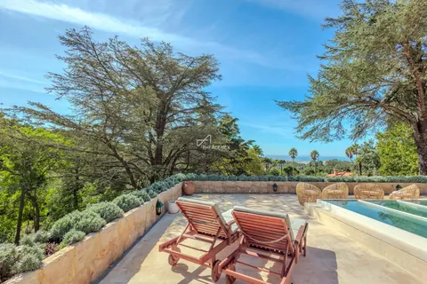 Luxury House swimming pool jacuzzi, sauna, 8 bedrooms in Cascais photo for sale For Super Rich