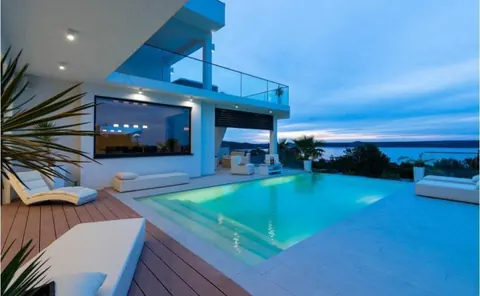 Luxury Villa Beach Front private pontoon for swimming, 5 bedrooms in Rabac buy for sale For Super Rich