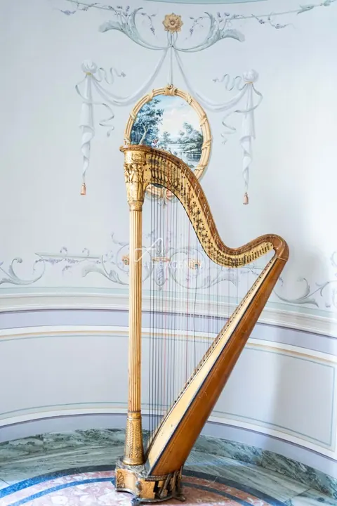 Century House Palace 18th Historic Gem, 7 bedrooms in Lisbon photos for sale For Super Rich