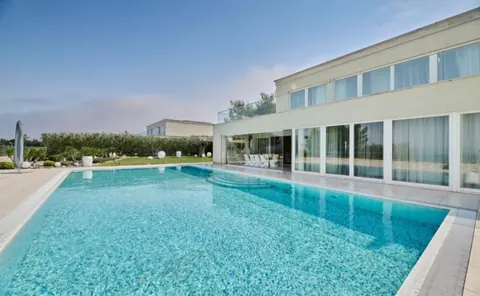 Luxury Villa Waterfront wonderful swimming pool, 4 bedrooms in UMAG New for sale For Super Rich