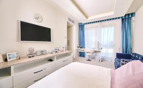 Luxury Villa Waterfront wonderful swimming pool, 4 bedrooms in UMAG real estate for sale For Super Rich