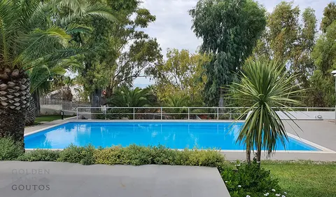 Elegant Villa Private huge Garden large swimming pool, 4 bedrooms in Voula available for sale For Super Rich