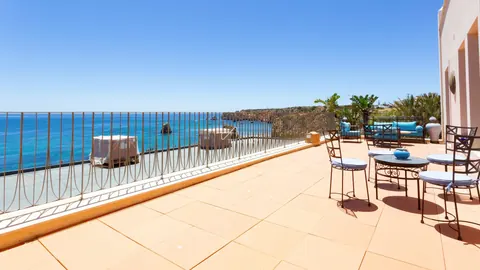 ONE-OF-THE-KIND Villa Beach Front Panoramic View, 7 bedrooms in Lagos unique for sale For Super Rich