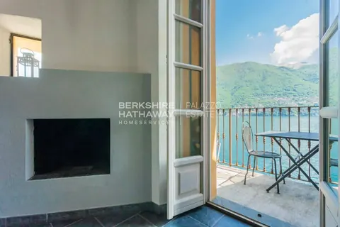 Century 17th House Panoramic view, swimming pool and pier, 16 bedrooms in Brienno - Lake Como deal for sale For Super Rich