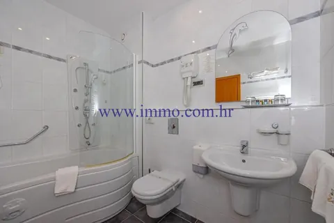 Premium Hotel Beach Front 4* wellness & spa center, heated pool, sauna,gym, 44 rooms + 6 Junior apartments bedrooms in Crikvenica deal for sale For Super Rich
