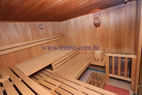 Premium Hotel Beach Front 4* wellness & spa center, heated pool, sauna,gym, 44 rooms + 6 Junior apartments bedrooms in Crikvenica prix for sale For Super Rich