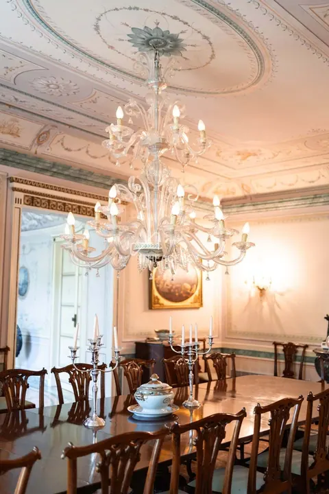 Century House Palace 18th Historic Gem, 7 bedrooms in Lisbon unique for sale For Super Rich