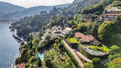 Elegant Villa breathtaking lake views, Swimming pool, 8 bedrooms in Como search for sale For Super Rich