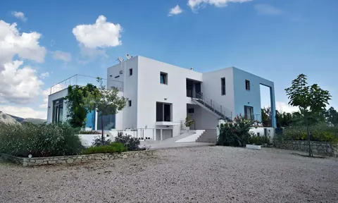 Premium Villa Private beach with direct access Beachfront, 8 bedrooms in Corfu New for sale For Super Rich