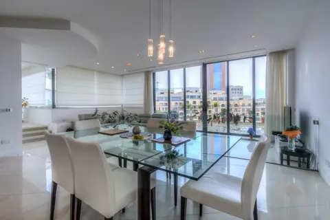 High-end Penthouse Panoramic View Top floor with private pool, 3 bedrooms in St Julians best for sale For Super Rich