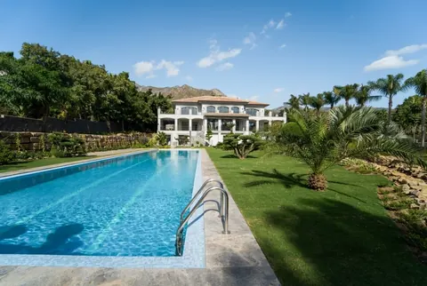 Elegant Villa Sierra Blanca Turkish bath, 6 bedrooms in Golden Mile - Marbella 7112134 for sale For Super Rich