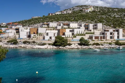 Modern Villa Beach Front direct access to the natural rocky beach, 4 bedrooms in Primosten