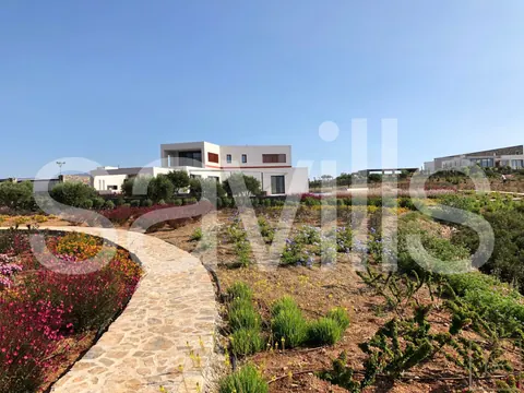 Luxury Villa Seashore spectacular heated pool, 6 bedrooms in Corfu available for sale For Super Rich