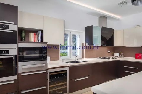 Luxury Villa Beautiful blue sea view basketball court, 7 bedrooms in Sibenik value for sale For Super Rich