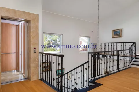 Luxury Villa Beautiful blue sea view basketball court, 7 bedrooms in Sibenik real estate for sale For Super Rich