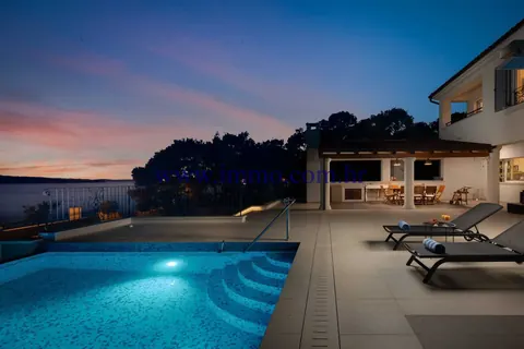 Luxury Villa Beautiful blue sea view basketball court, 7 bedrooms in Sibenik properties for sale For Super Rich