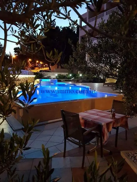 Elegant Hotel 4* hotel picturesque tourist resort First row to sea, 36 bedrooms in Sea Brac available for sale For Super Rich