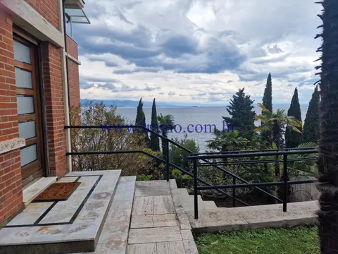 Elegant Villa Panoramic view of the sea Beach front, 4 bedrooms in Opatija