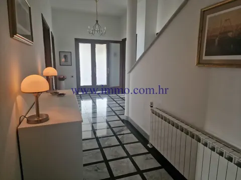 Elegant Villa Panoramic view of the sea Beach front, 4 bedrooms in Opatija deal for sale For Super Rich