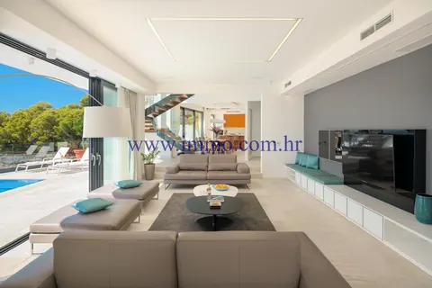 Modern Villa Sea View 200 meters away from sea, 4 bedrooms in Hvar - Split price for sale For Super Rich