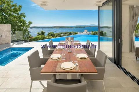 Modern Villa Sea View 200 meters away from sea, 4 bedrooms in Hvar - Split photo for sale For Super Rich