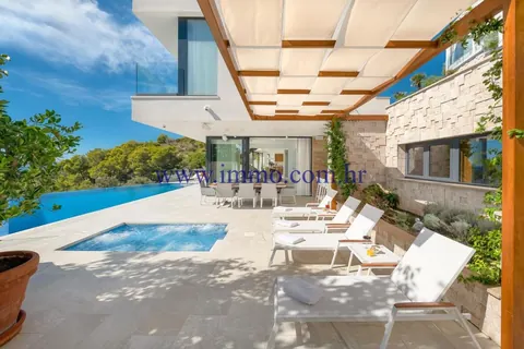 Modern Villa Sea View 200 meters away from sea, 4 bedrooms in Hvar - Split Used for sale For Super Rich