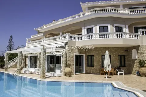 Luxury Villa Beach Front Tennis court, 7 bedrooms in Porto Heli / Saint Emilianos property for sale For Super Rich