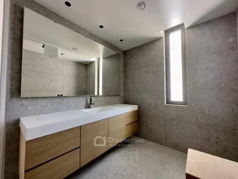 Contemporary Villa Panoramic View Pool, jacuzzi, and a waterfall, 6 bedrooms in Nicosia luxury for sale For Super Rich