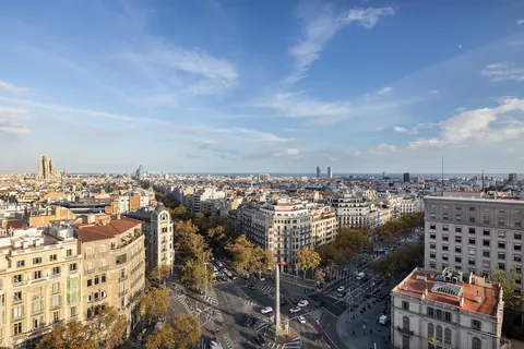 Luxury Apartment Panoramic View, 3 bedrooms in Barcelona search for sale For Super Rich