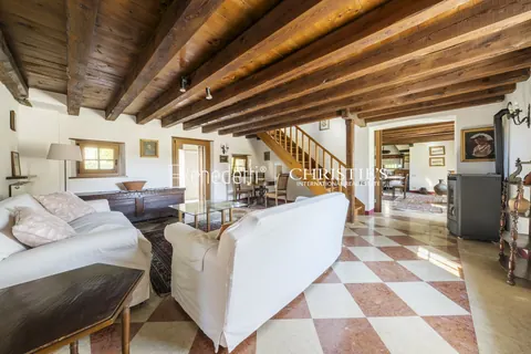 Premium Villa Panoramic View Mountain View, 12 bedrooms in Belluno buy for sale For Super Rich