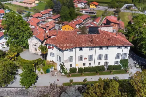 Century Castle with charming little church, inside the park, multiples bedrooms in Torre Canavese - Piedmont IPI1724 for sale For Super Rich